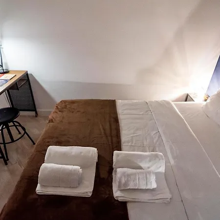 Momo 123 Appartamento Belgrado